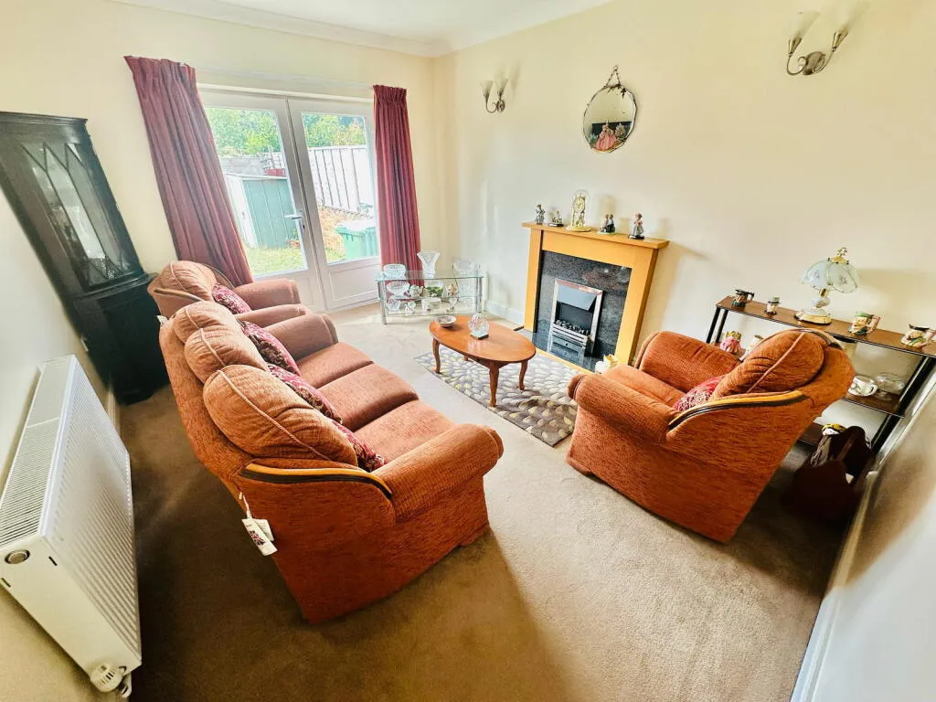 2 bed Detached Bungalow