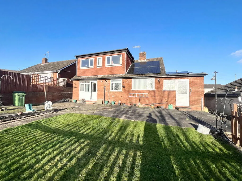 3 bed Detached Bungalow