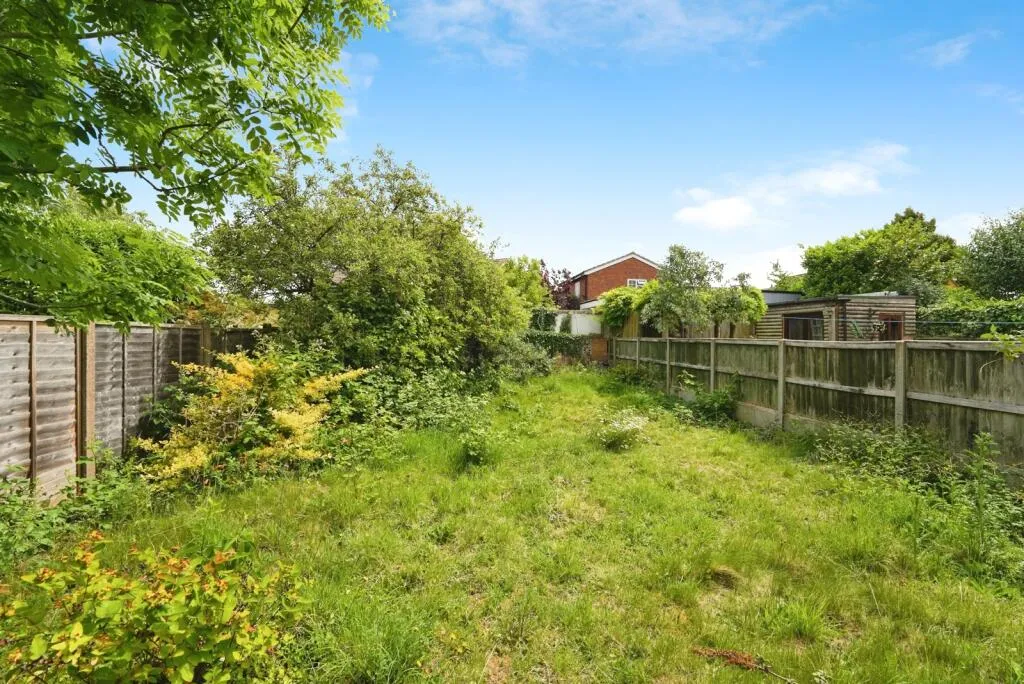 4 bed Semi-Detached