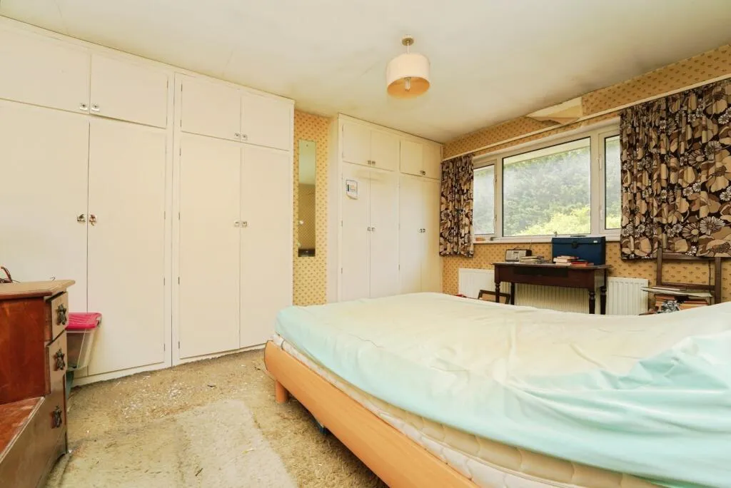 4 bed Semi-Detached