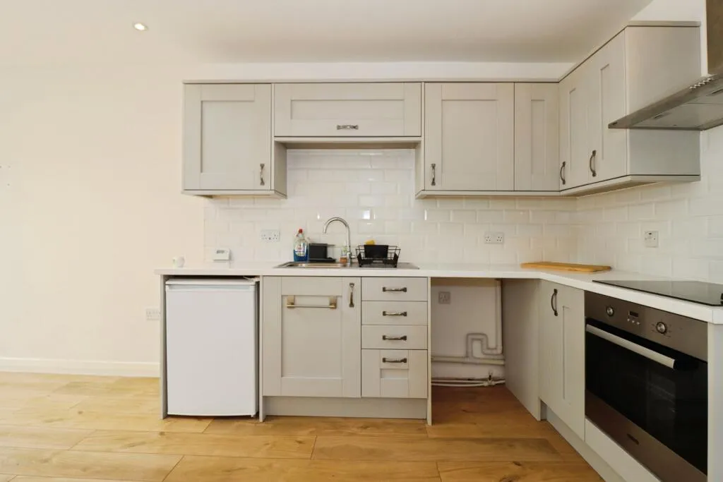 1 bed Ground Maisonette
