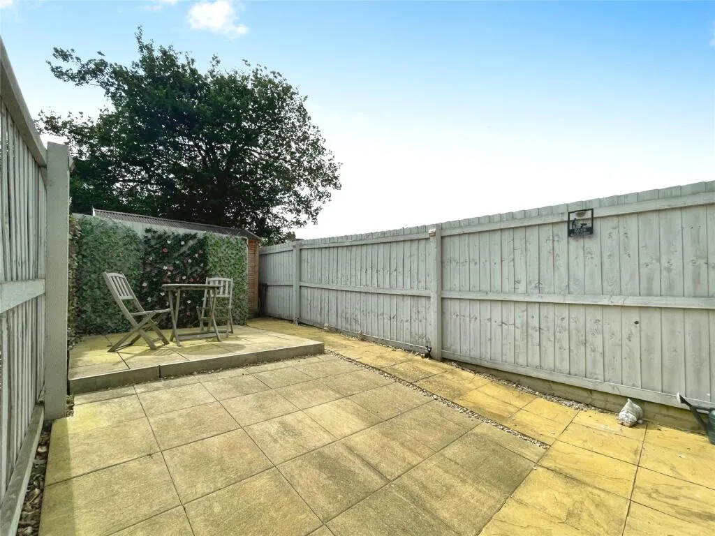 1 bed Ground Maisonette