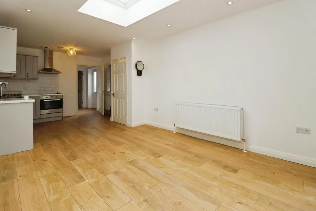 1 bed Ground Maisonette