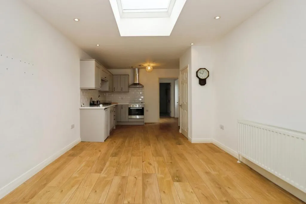 1 bed Ground Maisonette
