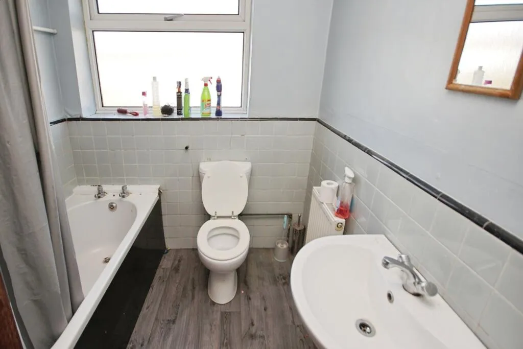 3 bed Semi-Detached