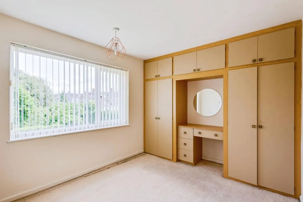 3 bed End of Terrace