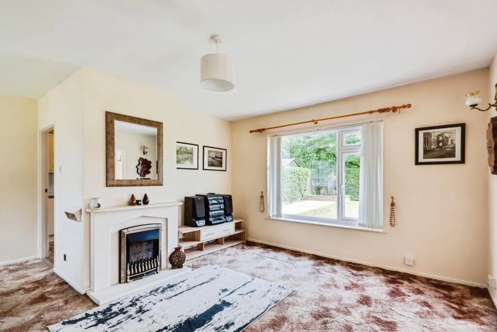 3 bed End of Terrace
