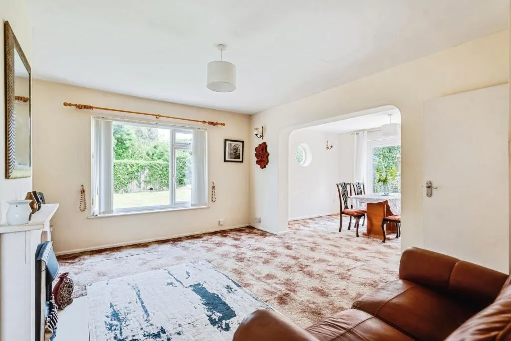 3 bed End of Terrace