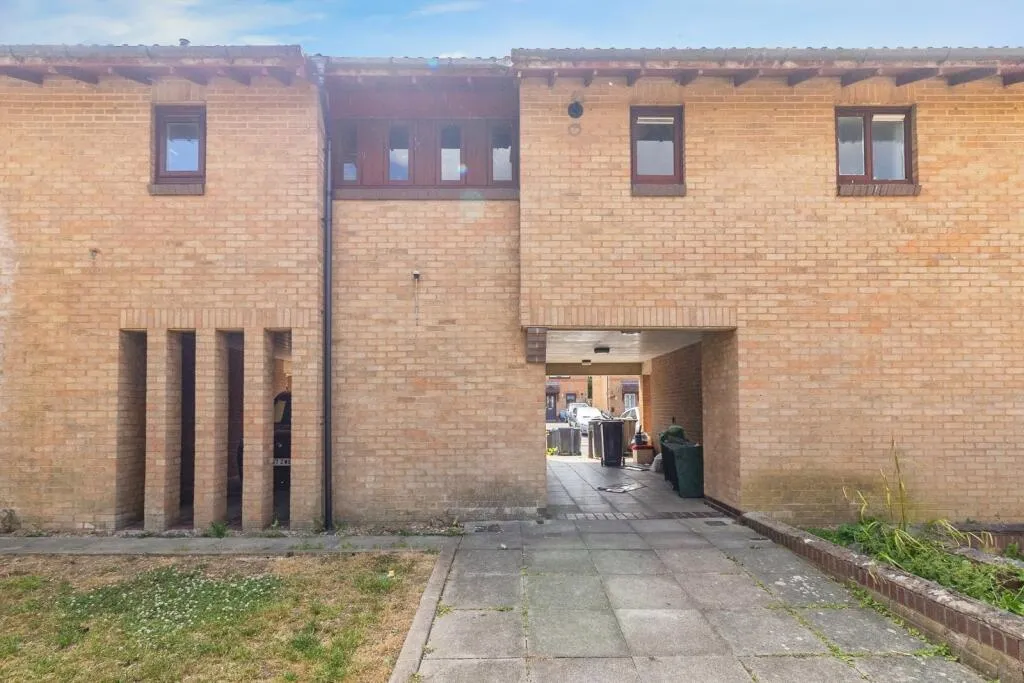 2 bed Apartment
