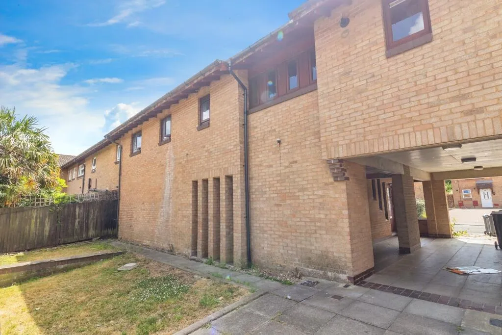 2 bed Apartment