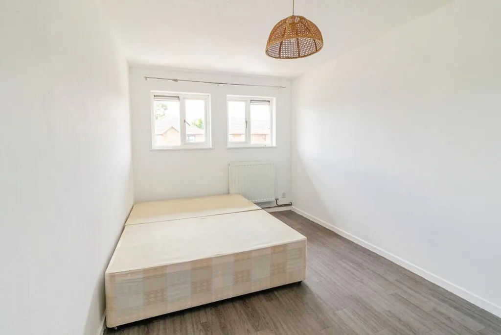 2 bed Apartment