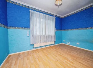 4 bed End of Terrace