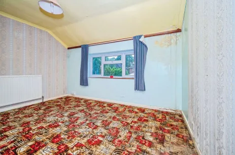 4 bed End of Terrace