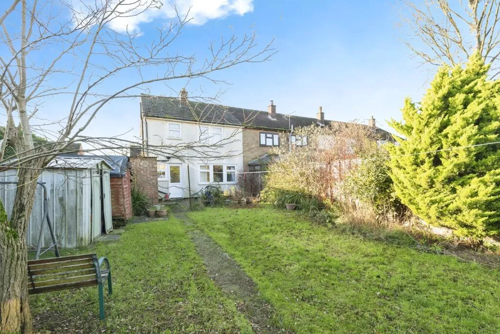 3 bed End of Terrace