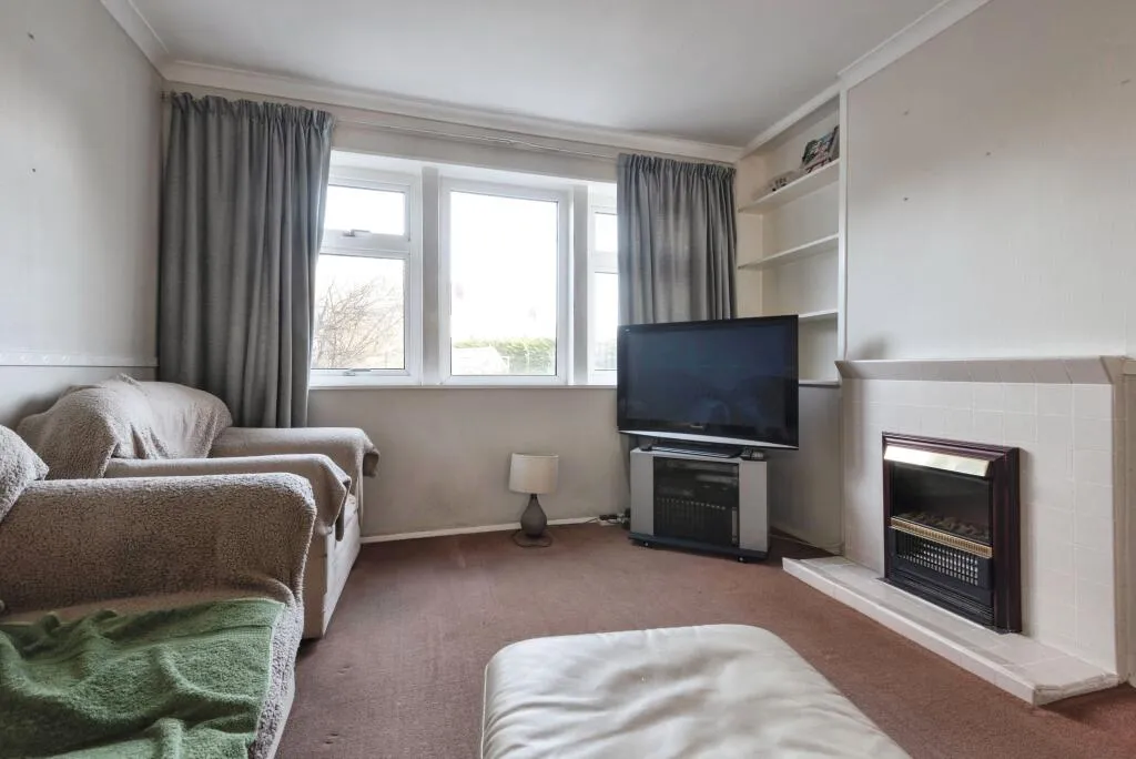 3 bed End of Terrace