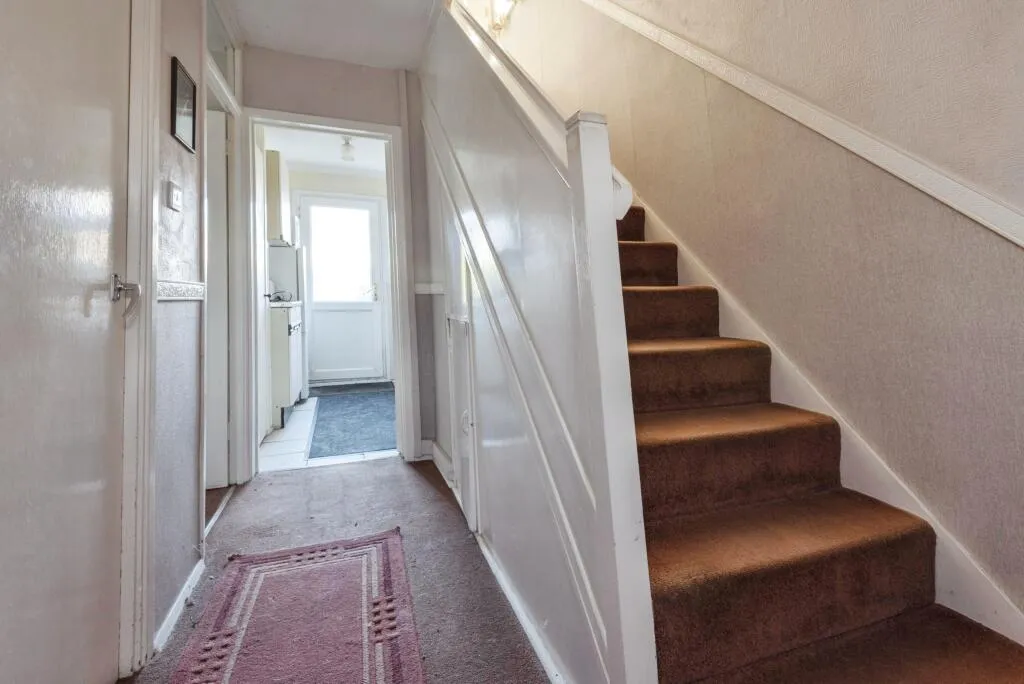 3 bed End of Terrace