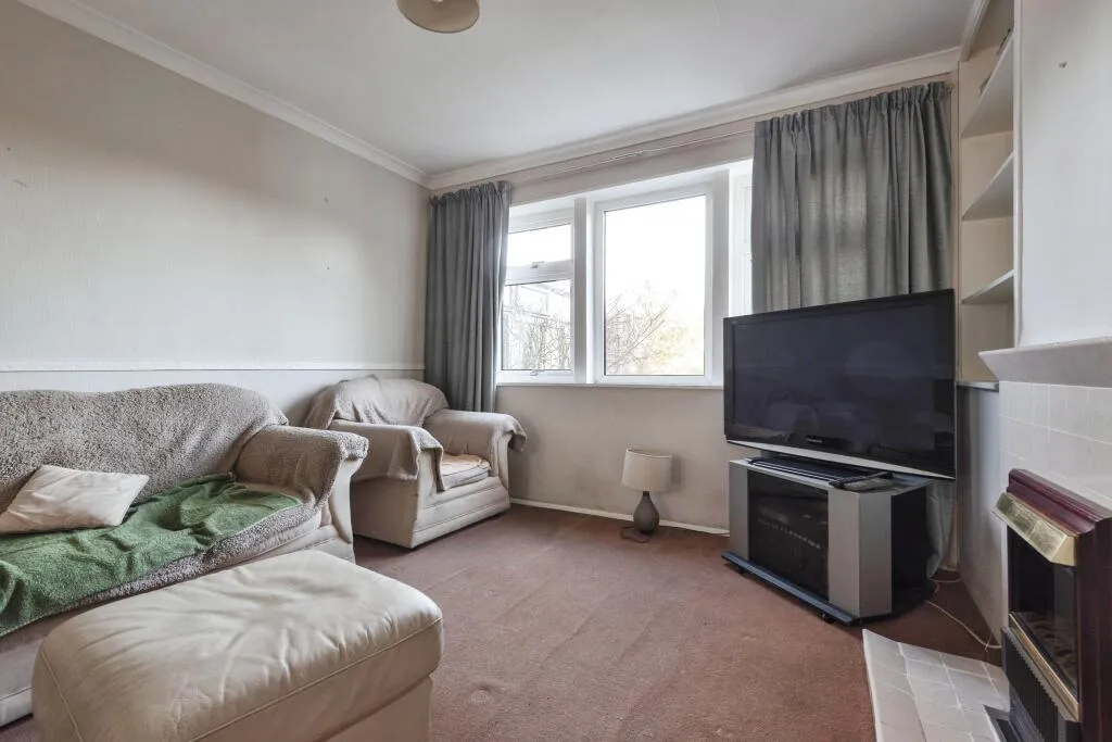 3 bed End of Terrace