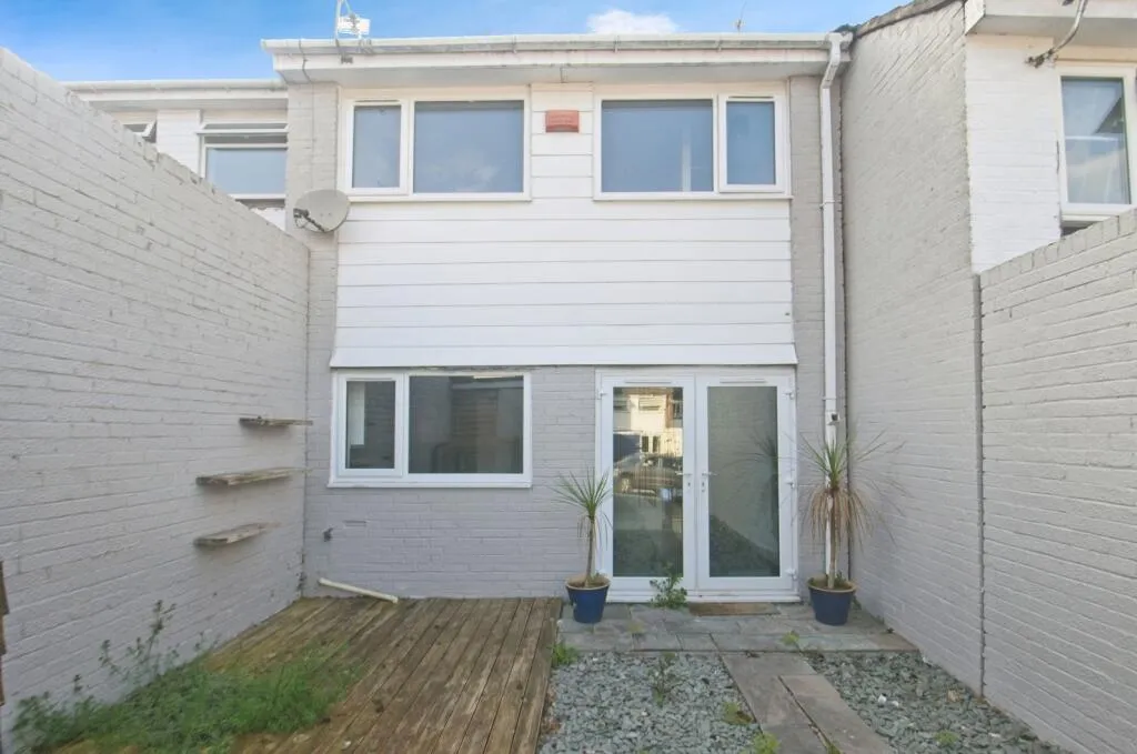 3 bed Terraced