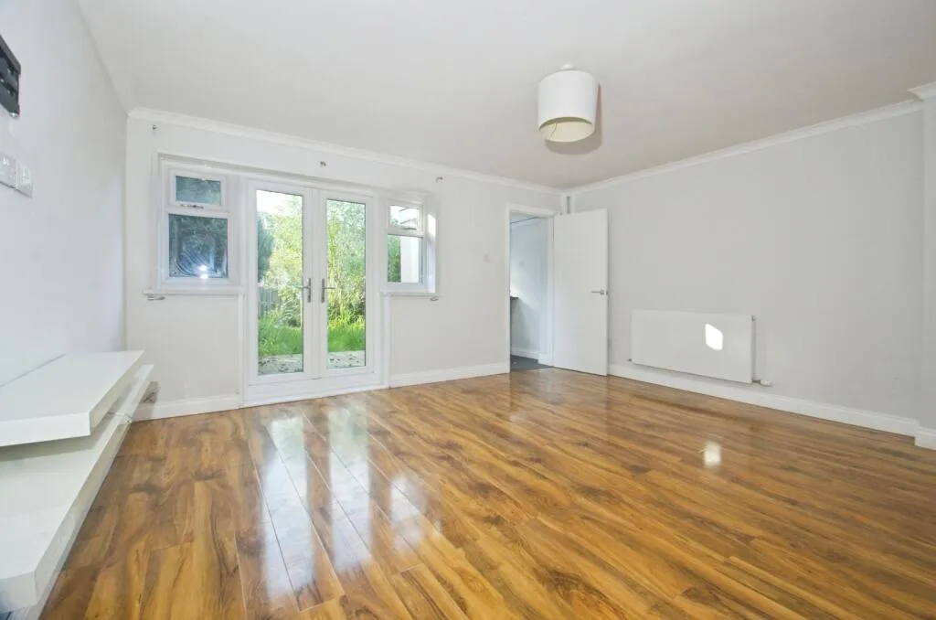 3 bed Terraced