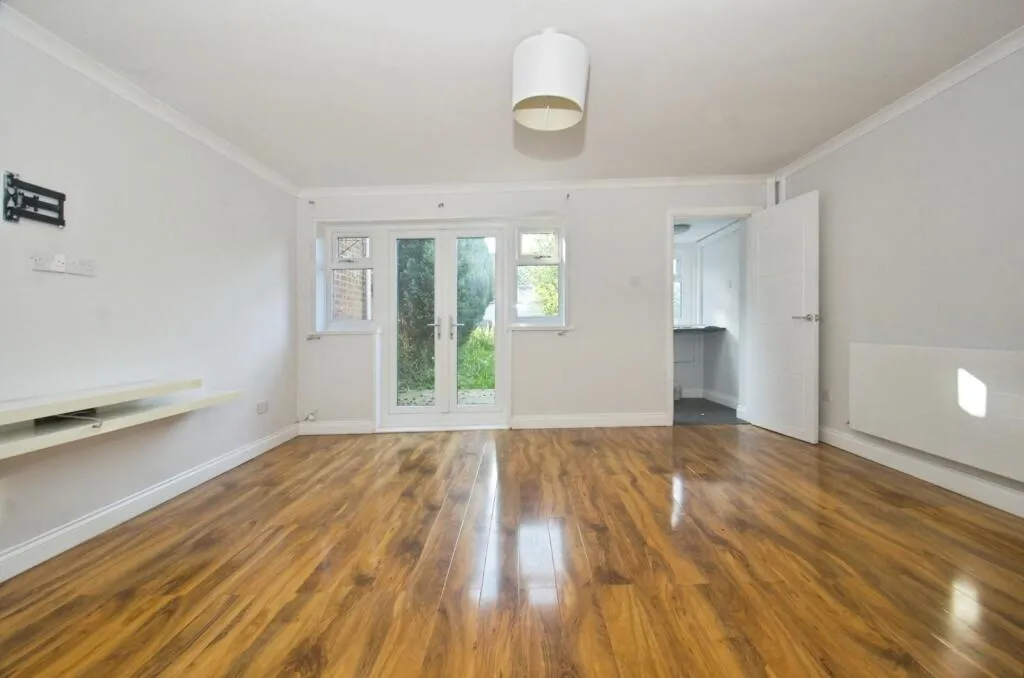 3 bed Terraced