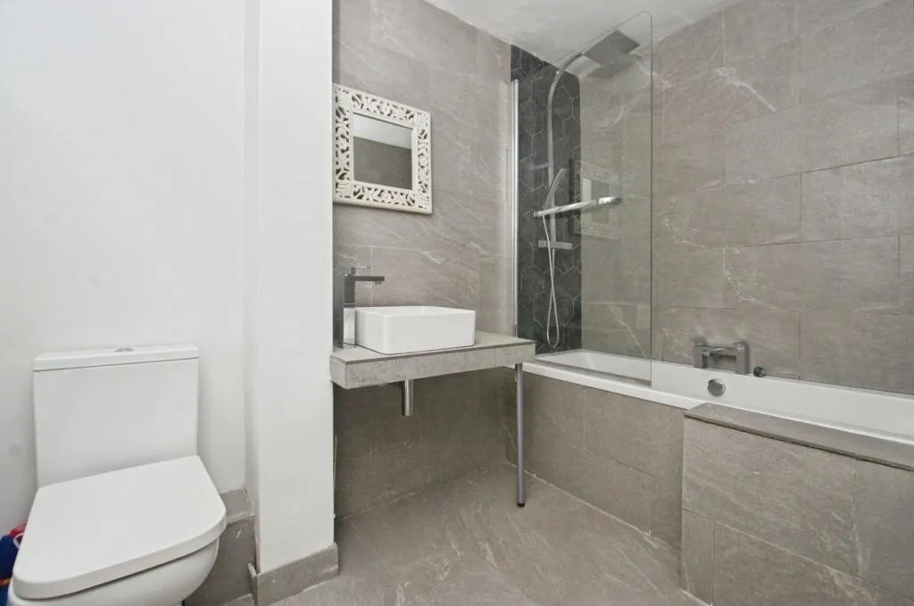 3 bed Terraced