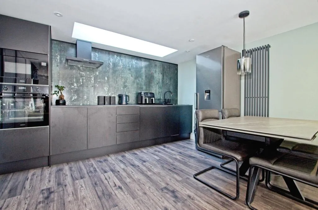 2 bed Detached