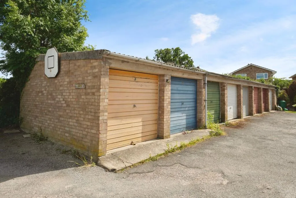 2 bed Ground Maisonette