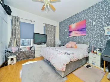 3 bed Terraced