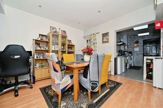 3 bed Terraced