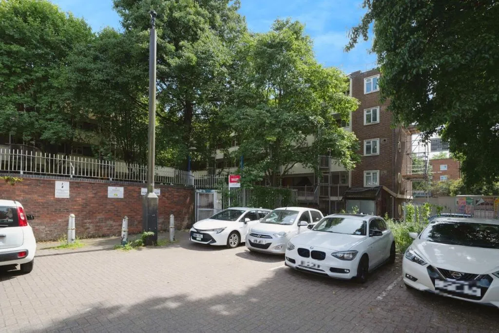 1 bed Apartment