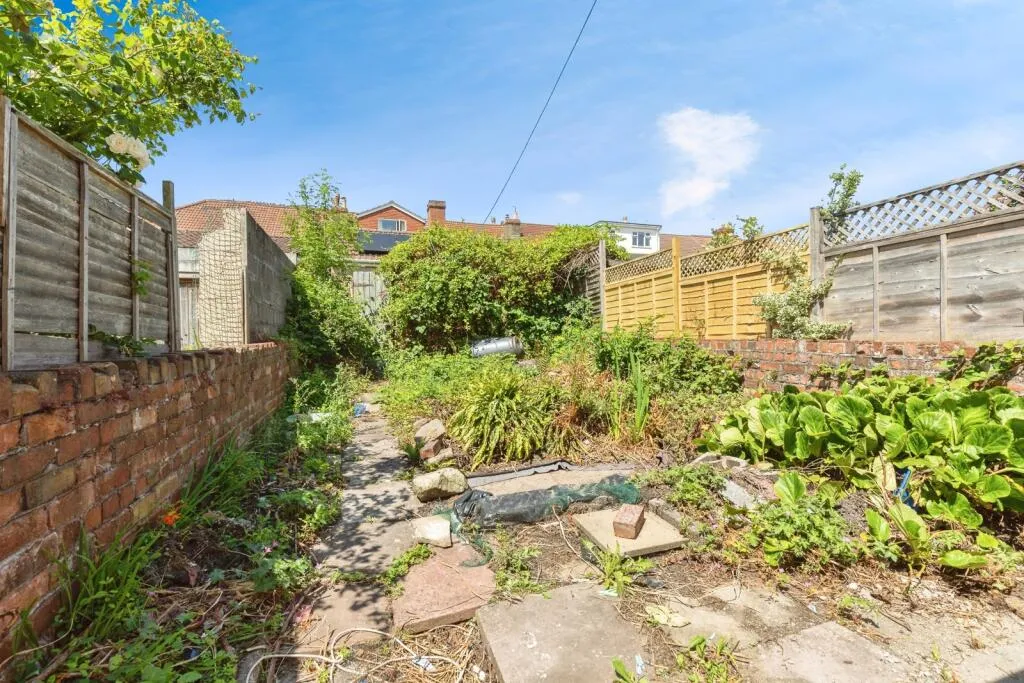 3 bed Terraced