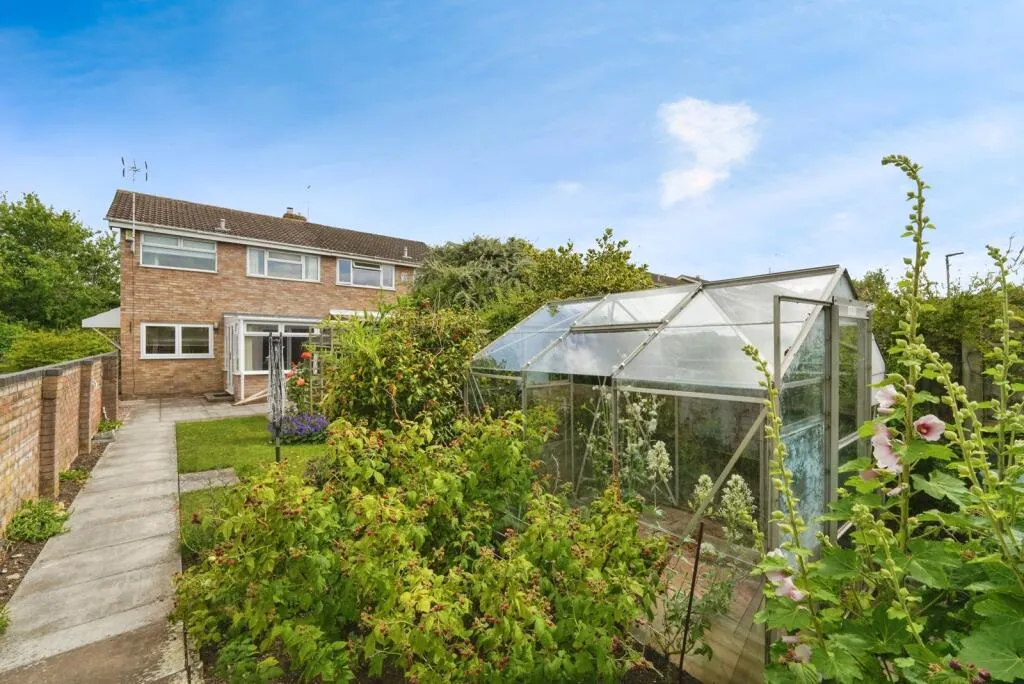 3 bed Semi-Detached