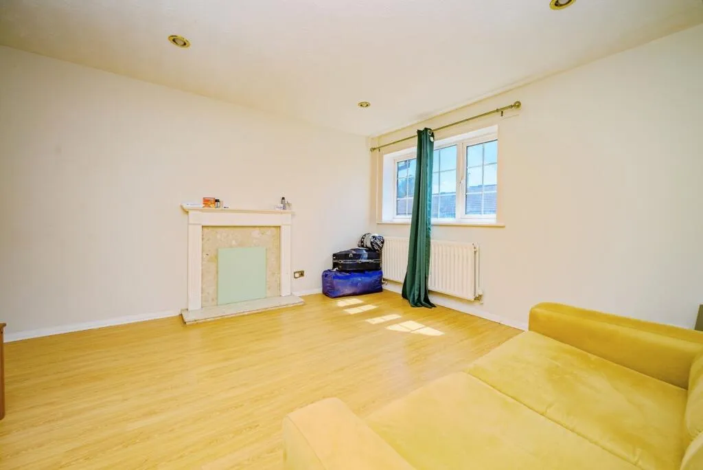 1 bed Maisonette