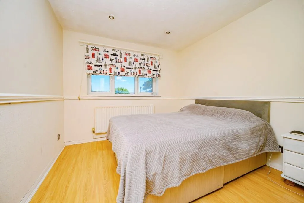 1 bed Maisonette