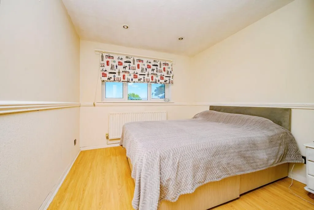 1 bed Maisonette