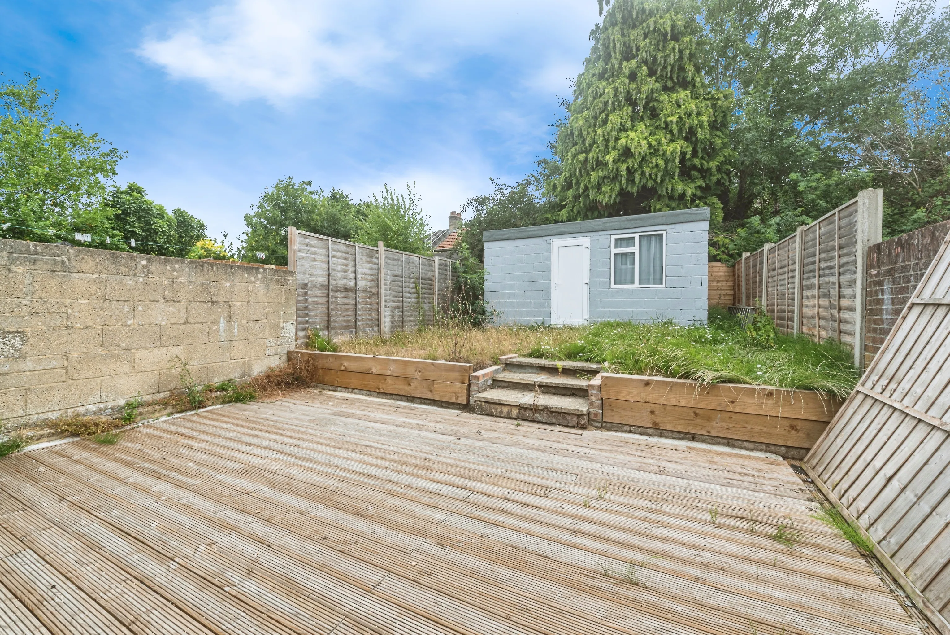 4 bed Terraced