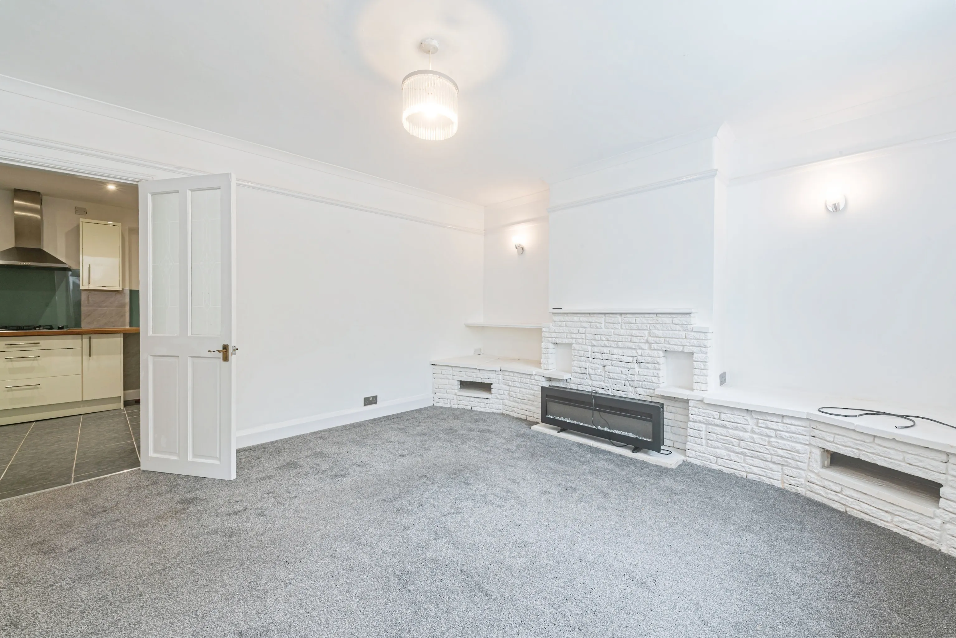 4 bed Terraced