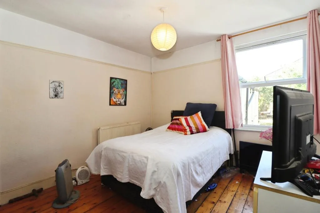 2 bed House