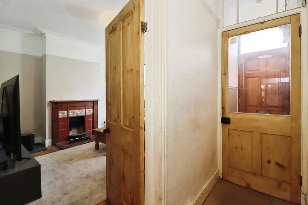 2 bed House