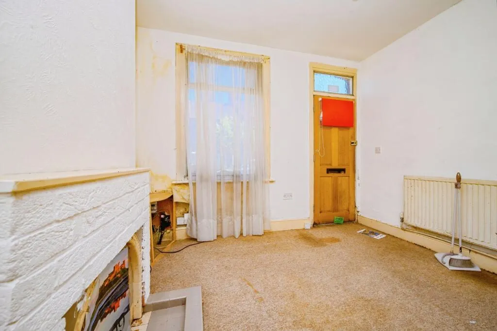 2 bed Terraced