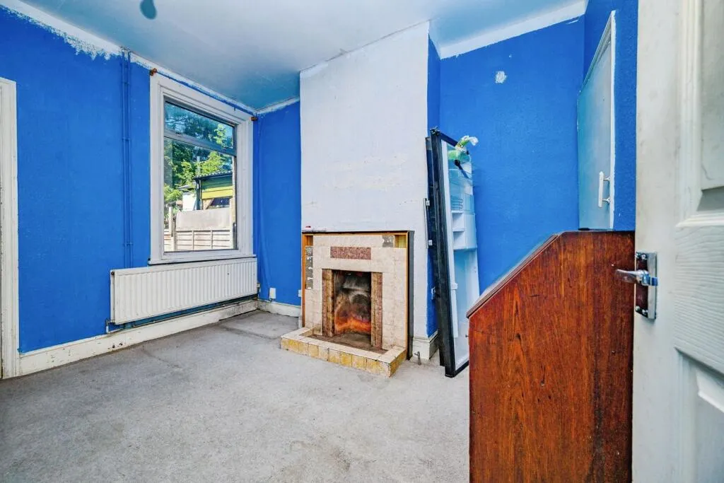 2 bed Terraced