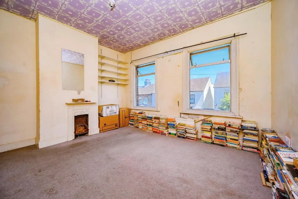 2 bed Terraced