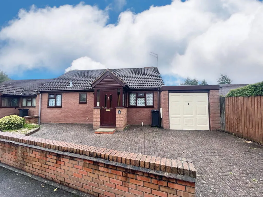 2 bed Detached
