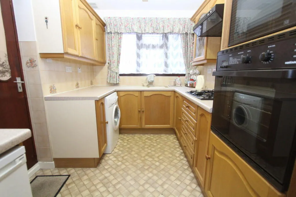 2 bed Detached