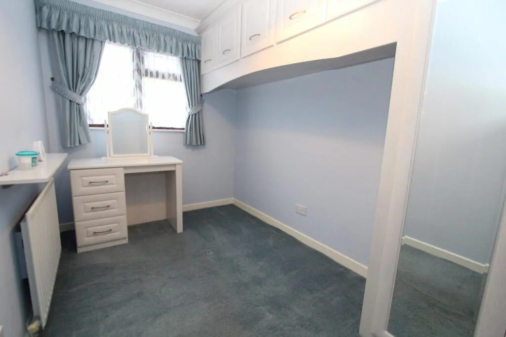 2 bed Detached