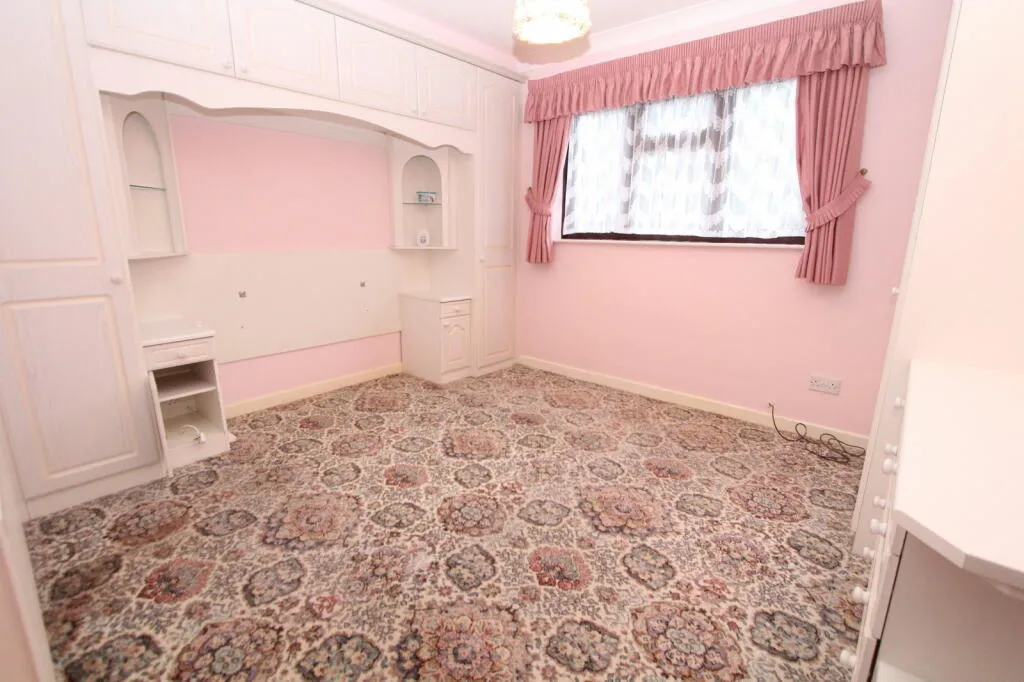 2 bed Detached
