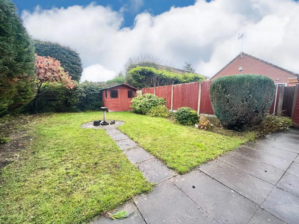 2 bed Detached