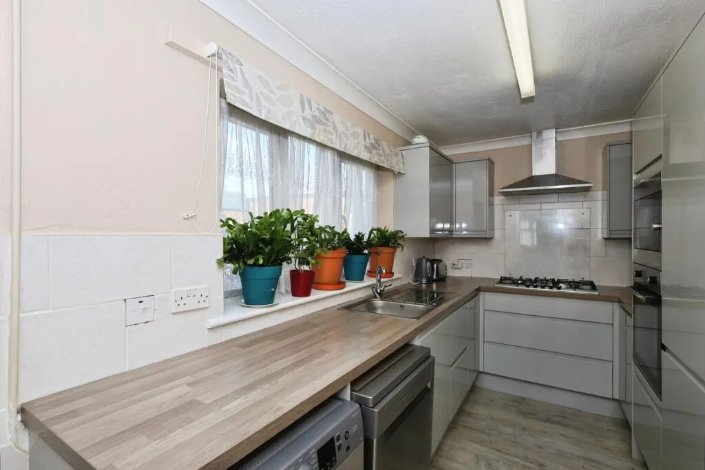 3 bed Terraced