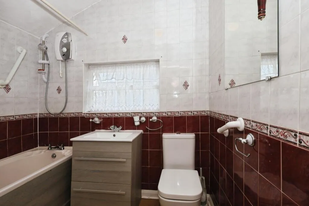 3 bed Terraced