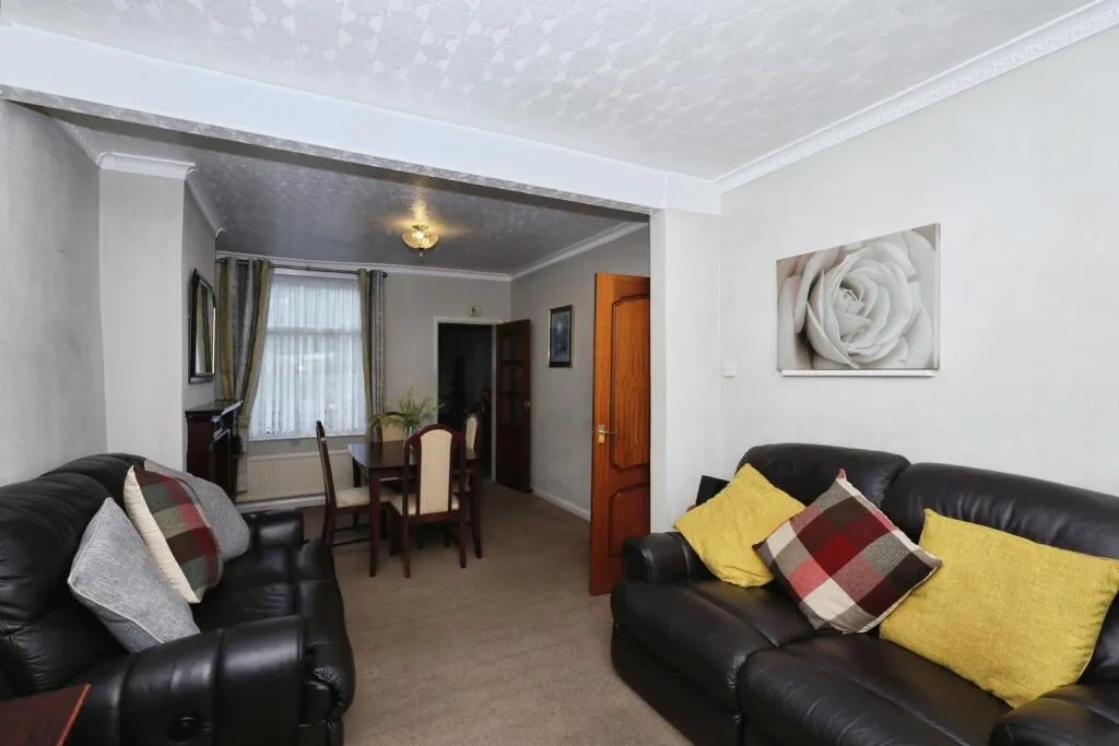 3 bed Terraced